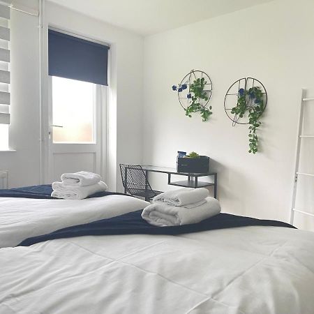 Lovely 1 Bed Home Near Hospital, With Parking & Garden Work Contractor Leisure, Sapphire Cambridge Exterior foto