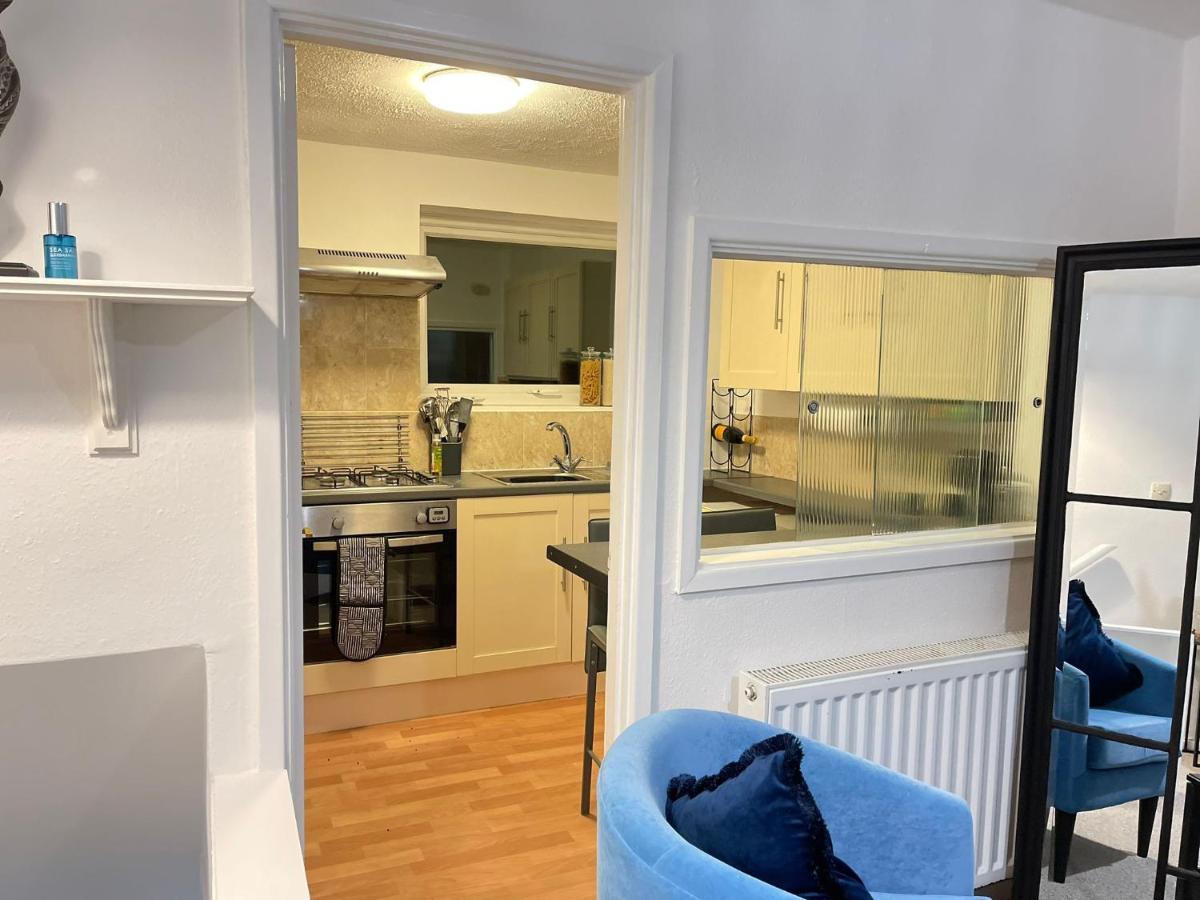 Lovely 1 Bed Home Near Hospital, With Parking & Garden Work Contractor Leisure, Sapphire Cambridge Exterior foto